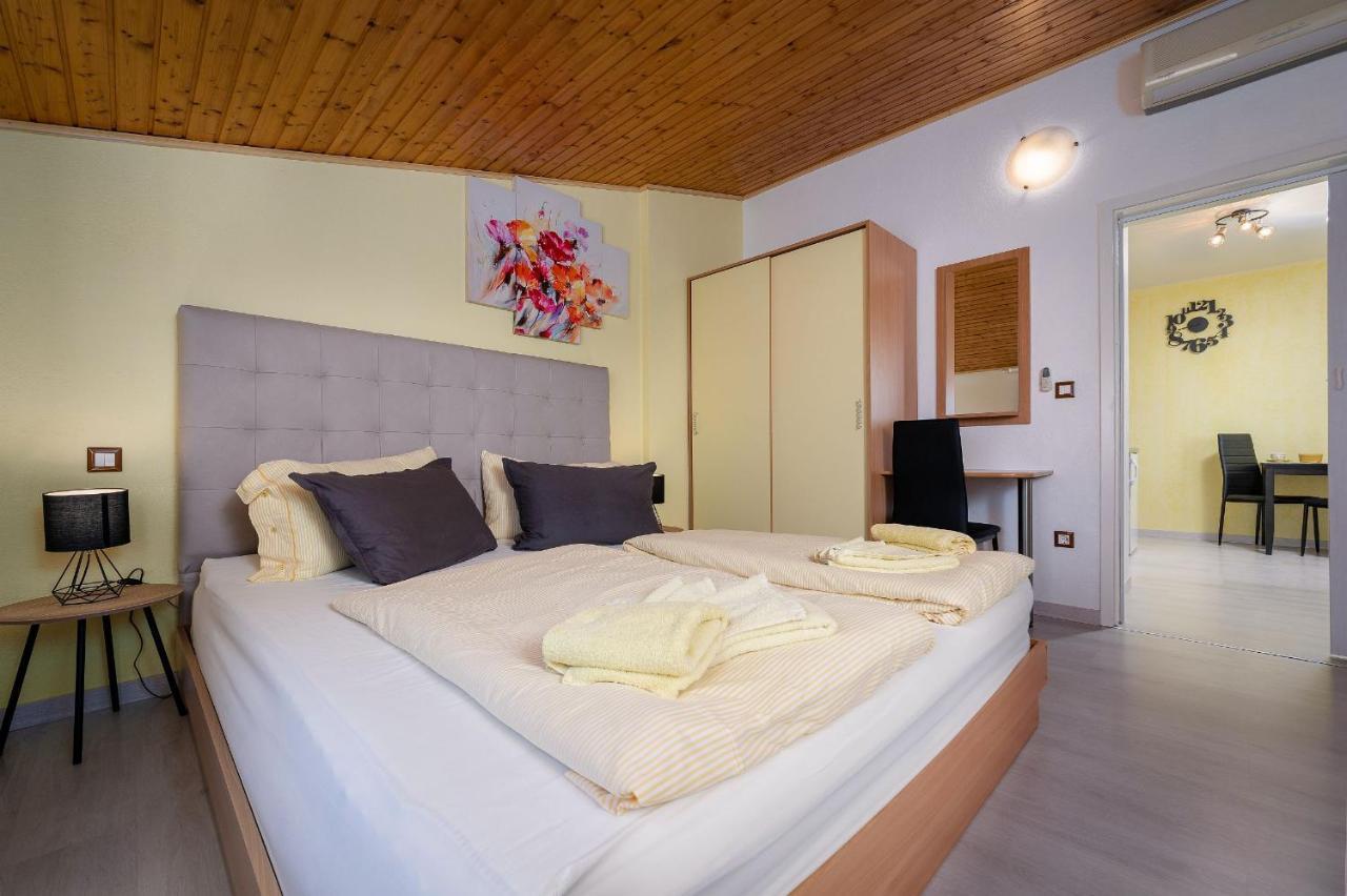 Apartments Miri Vrsar Bagian luar foto